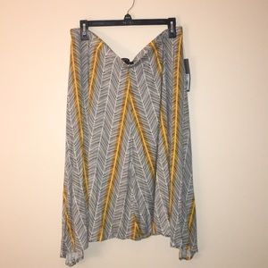 NWT Apt 9 Knit A-line Skirt